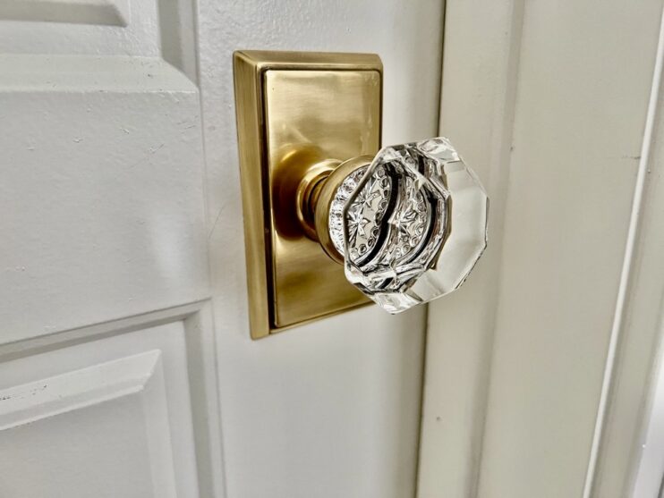 Glass doorknob at Mansion on Monument in Dayton