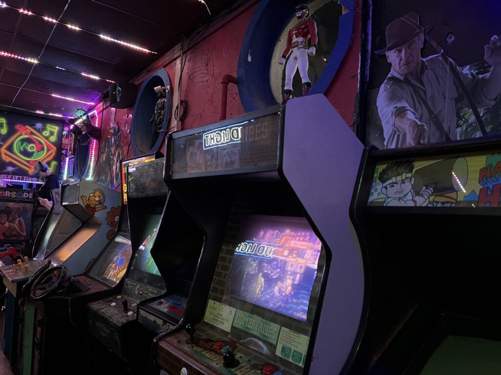 arcade games at Hole in the Wall Dayton