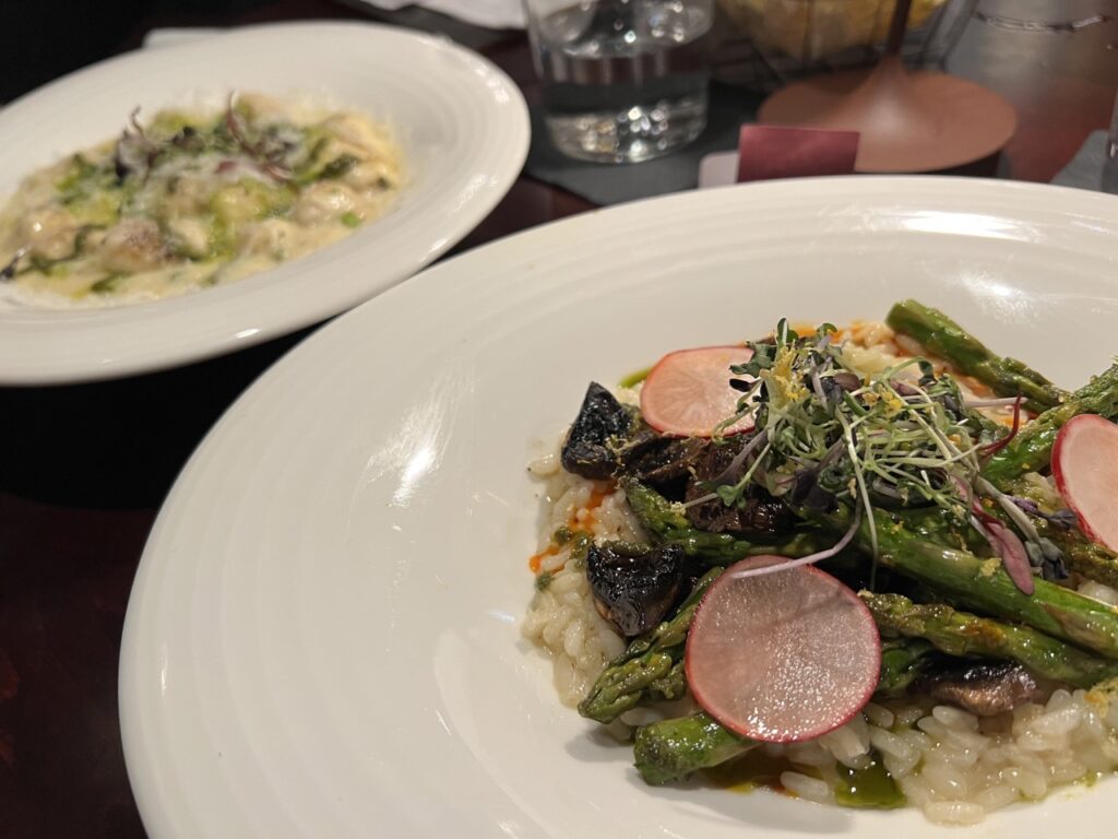 vegetarian meals at Mayflower in Troy