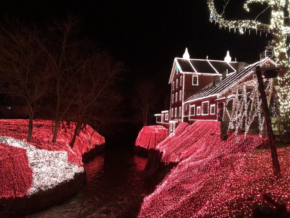 Feature image for Fun Things to Do in Dayton for the Holidays 2025