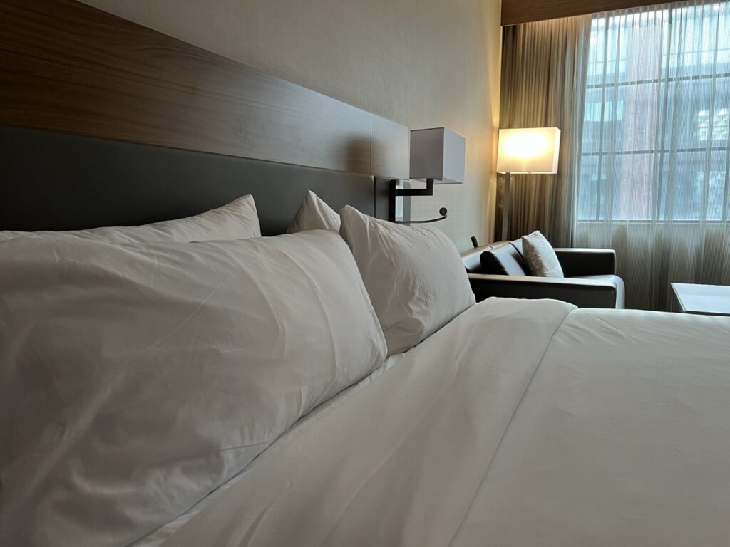 AC Hotel Dayton bed
